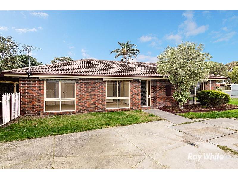 12 Flinders Court, Cranbourne North VIC 3977