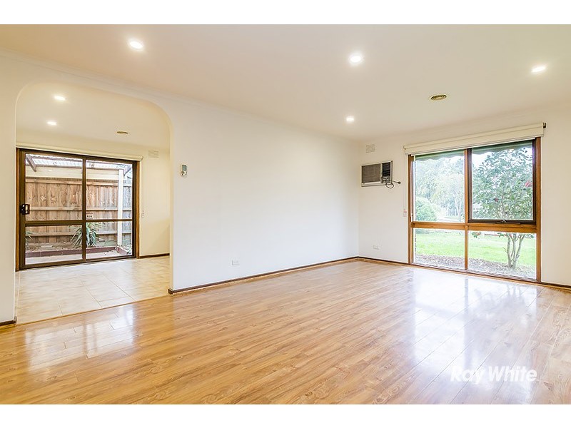 12 Flinders Court, Cranbourne North VIC 3977