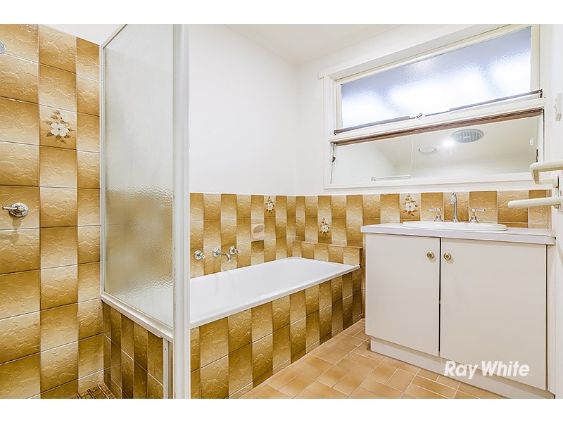 12 Flinders Court, Cranbourne North VIC 3977