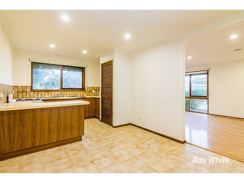 12 Flinders Court, Cranbourne North VIC 3977