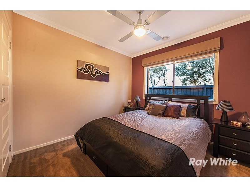 2 Thunderbolt Drive, Cranbourne East VIC 3977