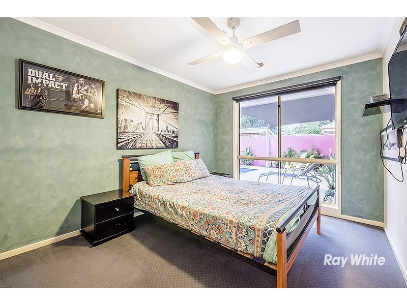 22 Forsyth Court, Cranbourne North VIC 3977