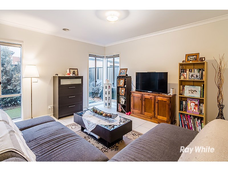 10 Jutland Close, Clyde North VIC 3978