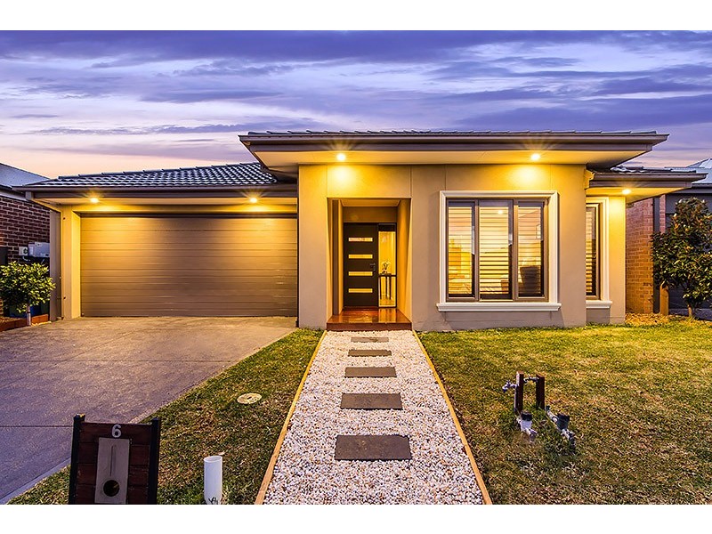 6 Tawleed Grove, Clyde North VIC 3978