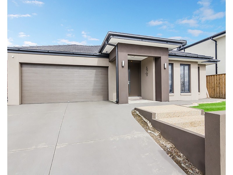 62 City Vista Circuit, Cranbourne West VIC 3977