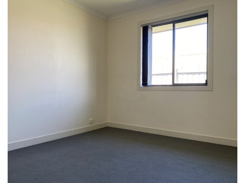 77 Fairhaven Boulevard, Cranbourne West VIC 3977