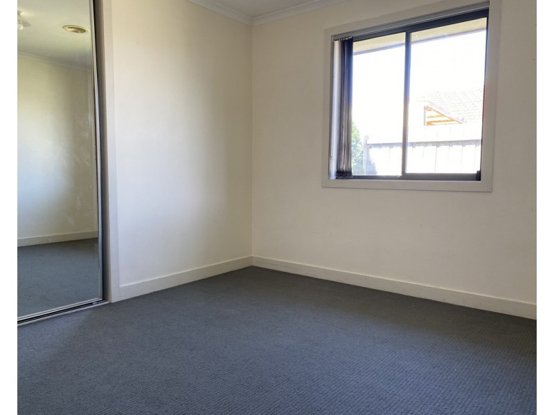 77 Fairhaven Boulevard, Cranbourne West VIC 3977