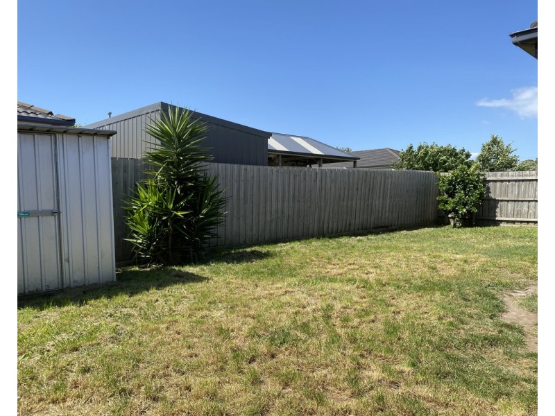 77 Fairhaven Boulevard, Cranbourne West VIC 3977