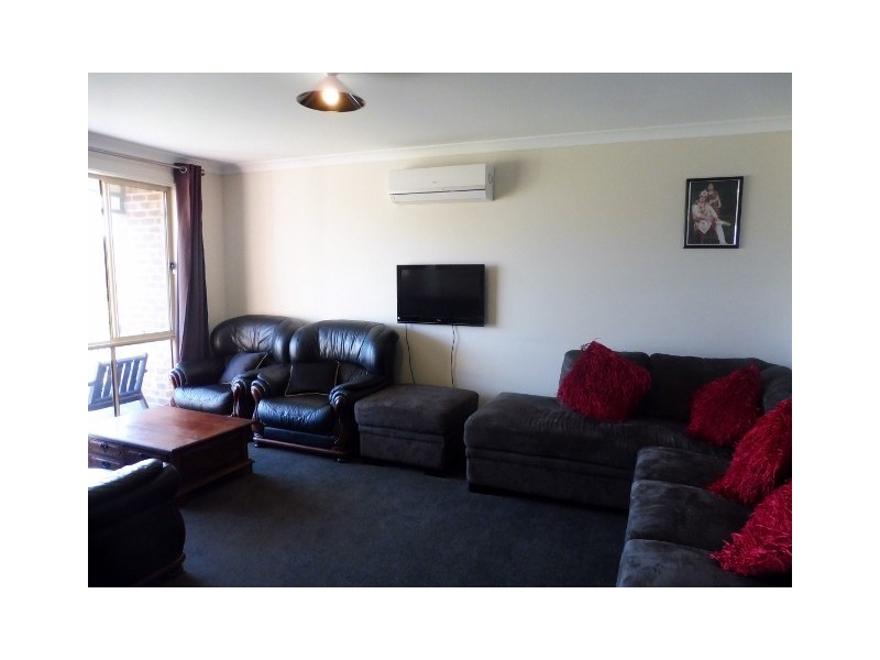 9 Jade Avenue, Koo Wee Rup VIC 3981