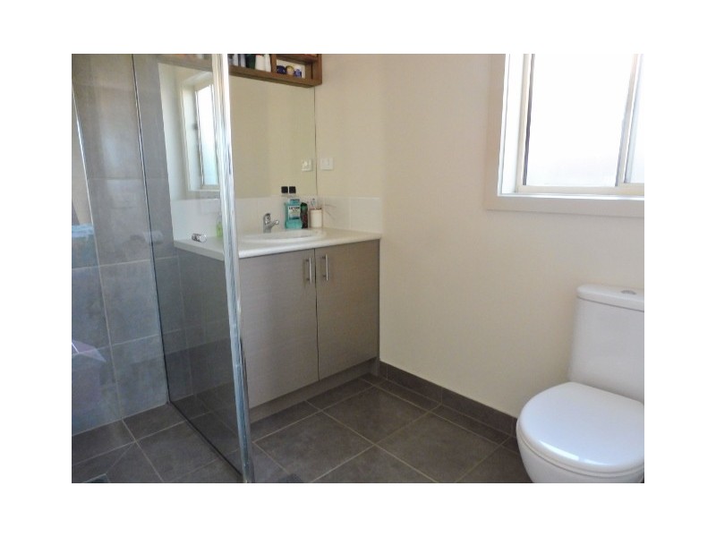 9 Jade Avenue, Koo Wee Rup VIC 3981