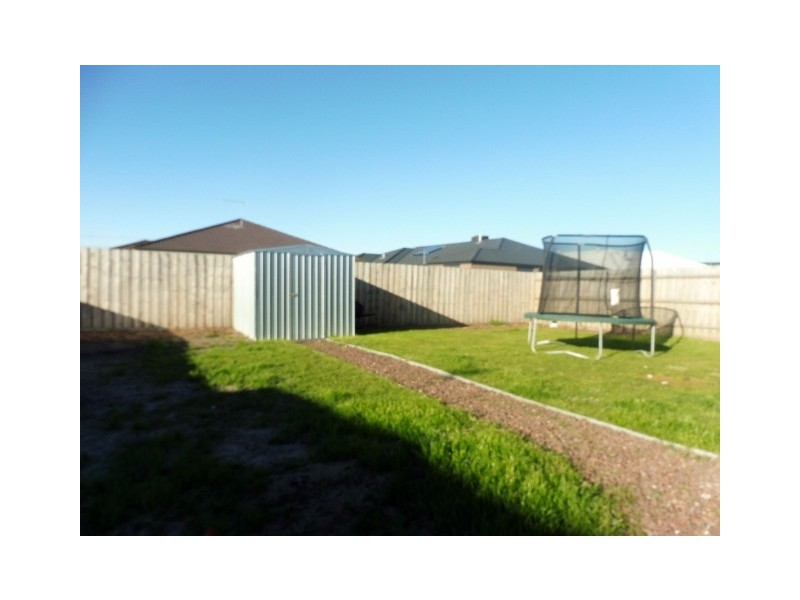 9 Jade Avenue, Koo Wee Rup VIC 3981