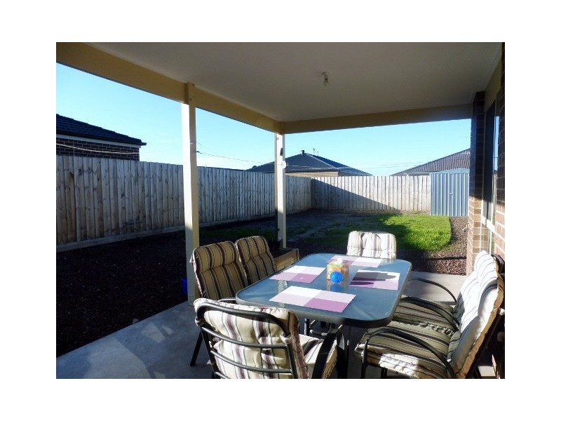 9 Jade Avenue, Koo Wee Rup VIC 3981