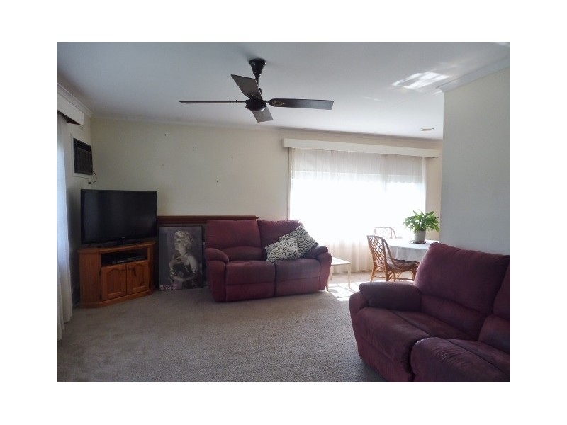 12 Cochrane Street, Cranbourne VIC 3977