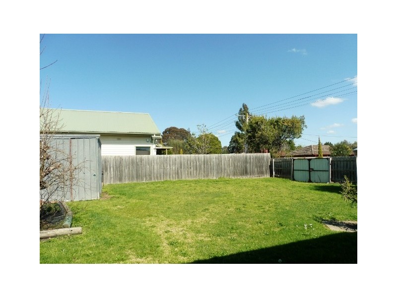 12 Cochrane Street, Cranbourne VIC 3977