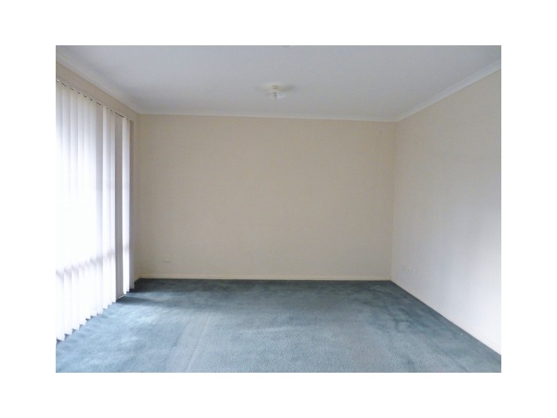 2 Grevillea Place, Pakenham VIC 3810