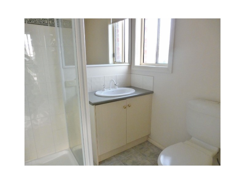 2 Grevillea Place, Pakenham VIC 3810