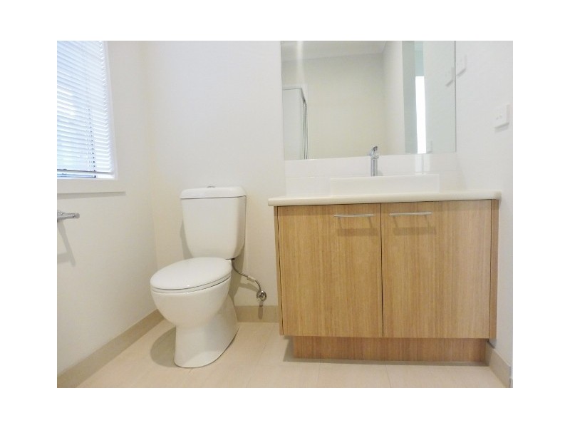 21 Anfield Road, Clyde North VIC 3978