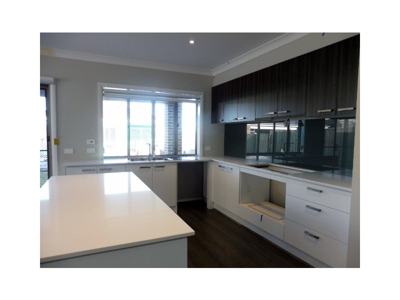 30 Casuarina Road, Officer VIC 3809