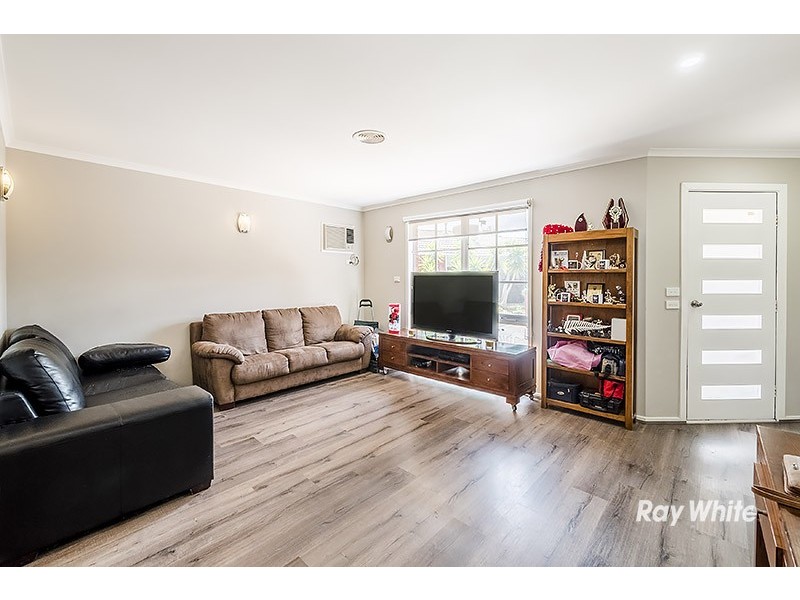 13 Annand Close, Cranbourne West VIC 3977