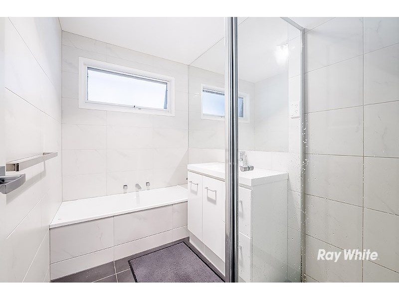 13 Annand Close, Cranbourne West VIC 3977