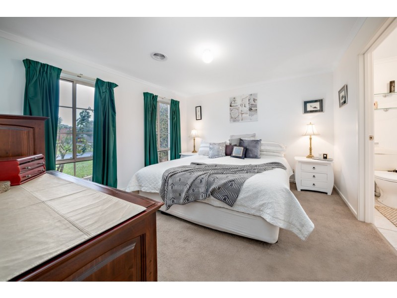 25 Howqua Place, Cranbourne VIC 3977