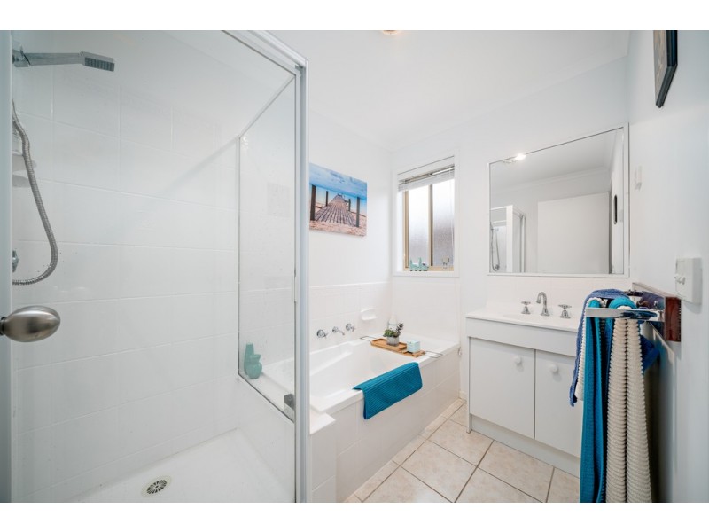 25 Howqua Place, Cranbourne VIC 3977