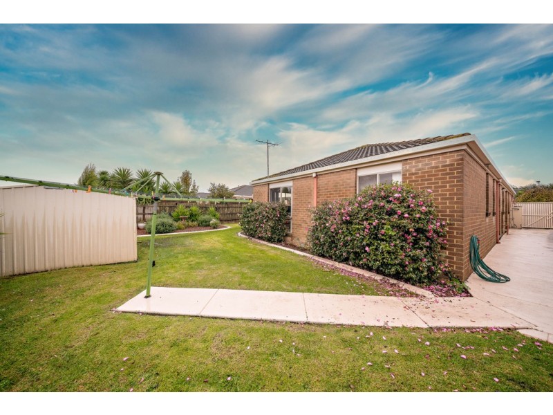 25 Howqua Place, Cranbourne VIC 3977