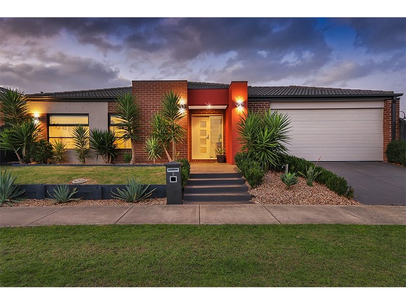 3 Clifford Drive, Pakenham VIC 3810