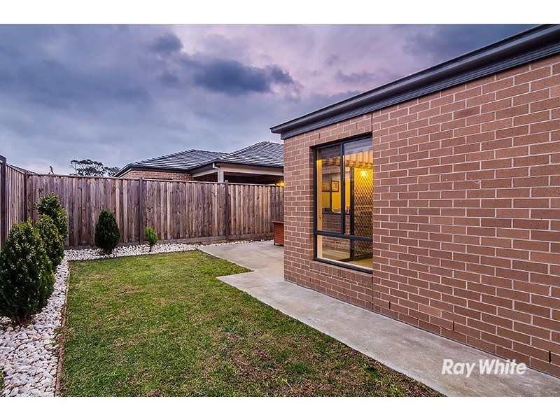 23 Albida Parade, Lyndhurst VIC 3975