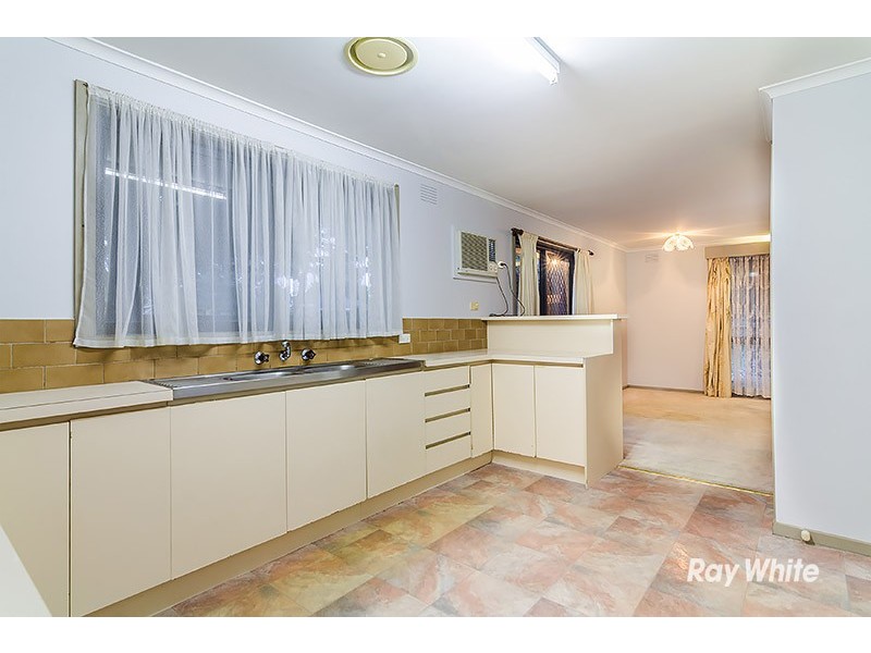 1/27 Bowen Street, Cranbourne VIC 3977