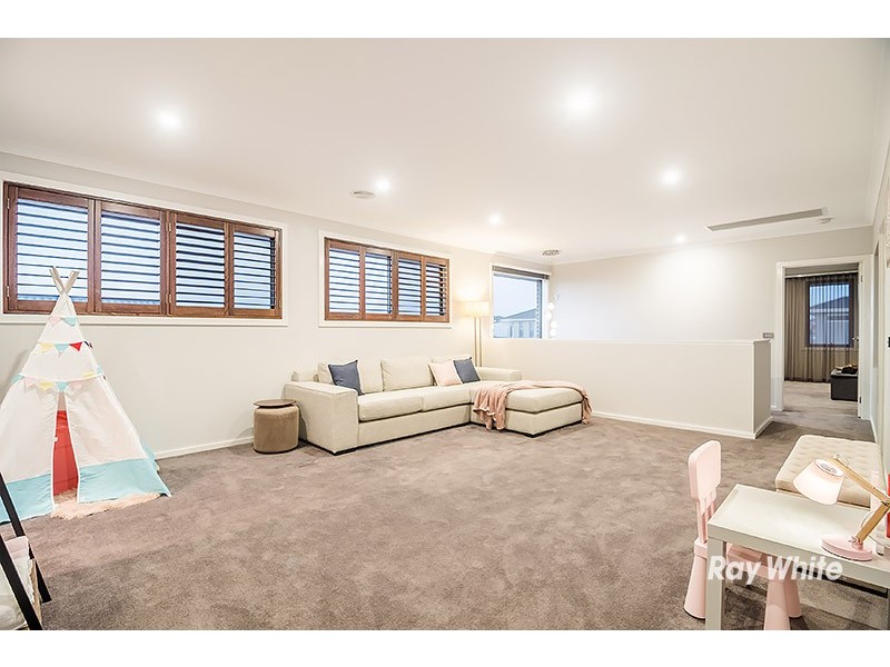 7 Yandra Street, Clyde North VIC 3978