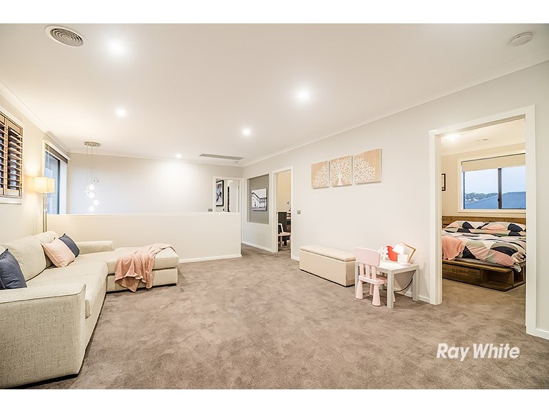 7 Yandra Street, Clyde North VIC 3978