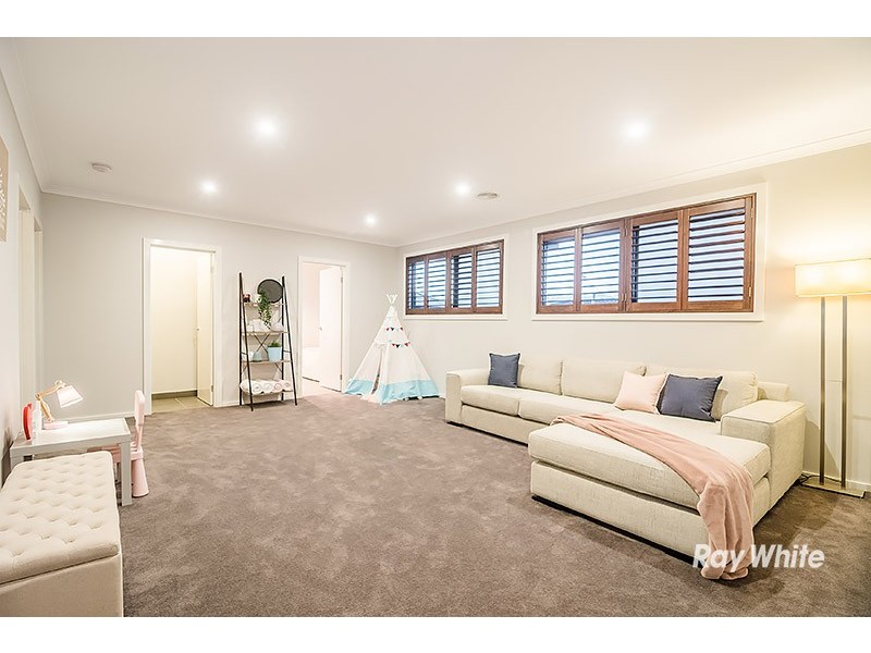 7 Yandra Street, Clyde North VIC 3978