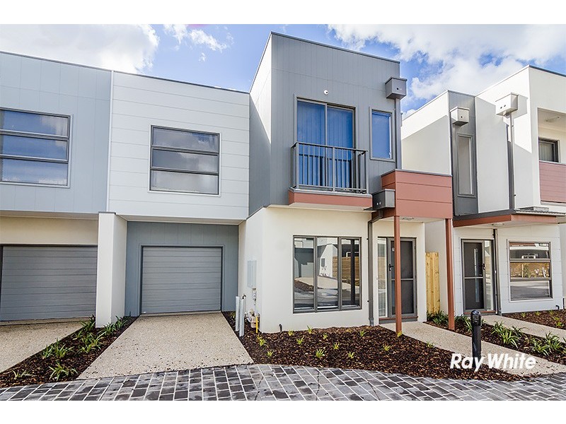 7 Queenie Way, Cranbourne West VIC 3977