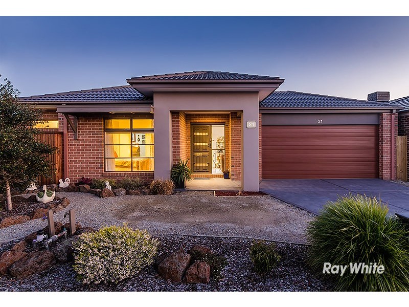 21 City Vista Circuit, Cranbourne West VIC 3977