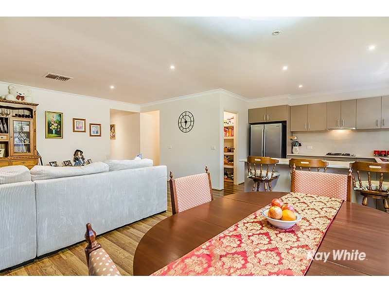 21 City Vista Circuit, Cranbourne West VIC 3977
