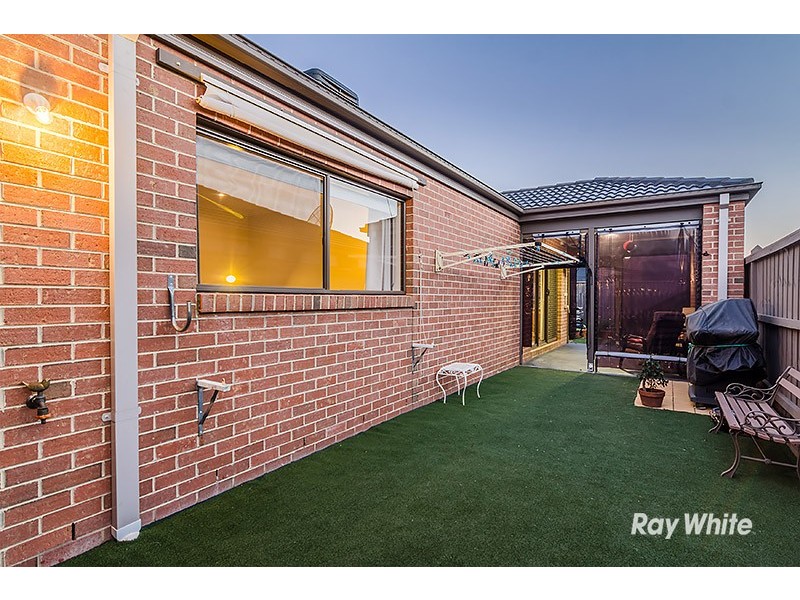21 City Vista Circuit, Cranbourne West VIC 3977