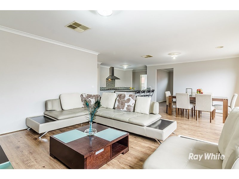 10 Camkerr Place, Lyndhurst VIC 3975