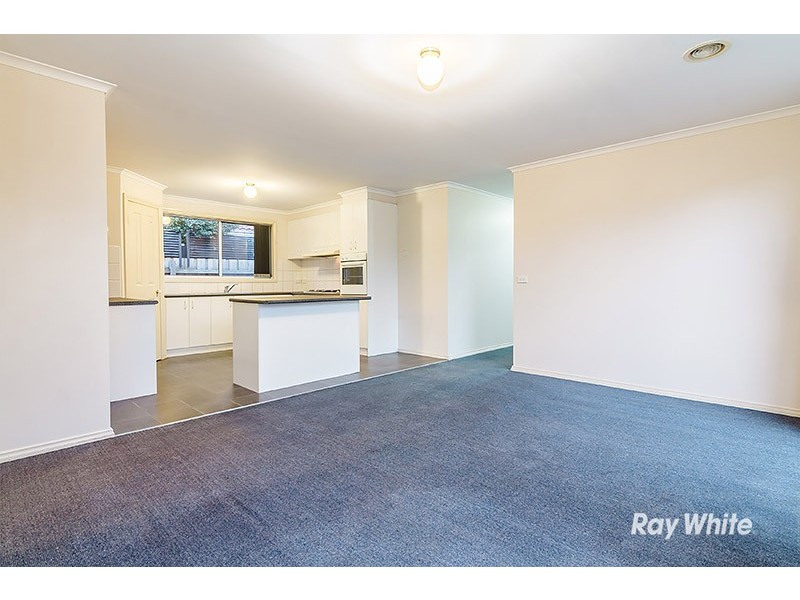 7 Genoa Way, Cranbourne West VIC 3977