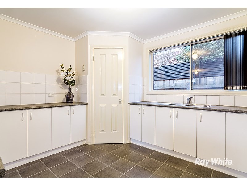 7 Genoa Way, Cranbourne West VIC 3977