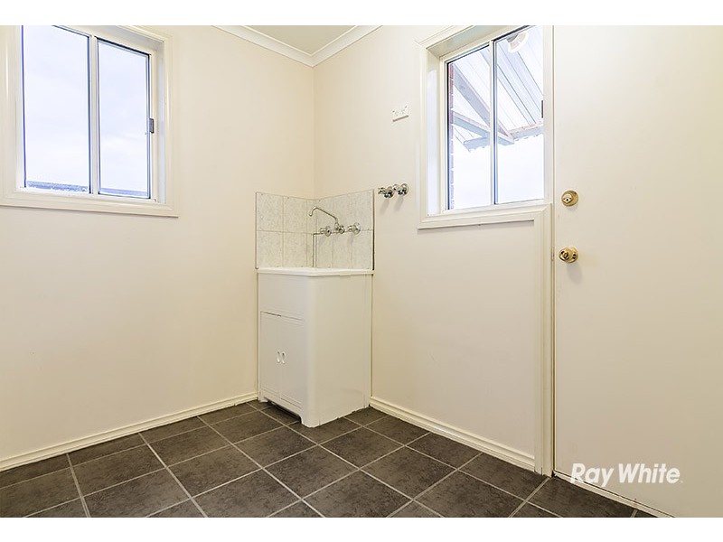 7 Genoa Way, Cranbourne West VIC 3977