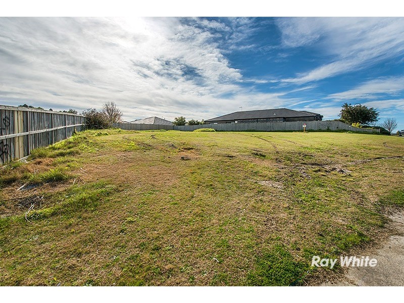 101 Rosebank Drive, Cranbourne North VIC 3977