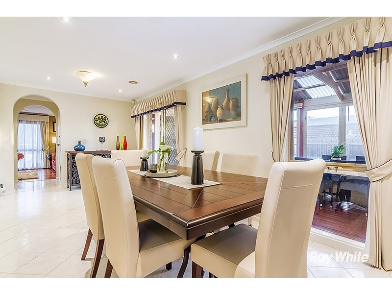 19 Kerrison Drive, Hampton Park VIC 3976