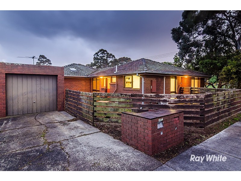 2a Alexander Street, Cranbourne VIC 3977