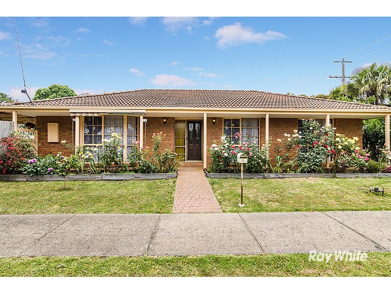 2 Taddor Drive, Cranbourne VIC 3977