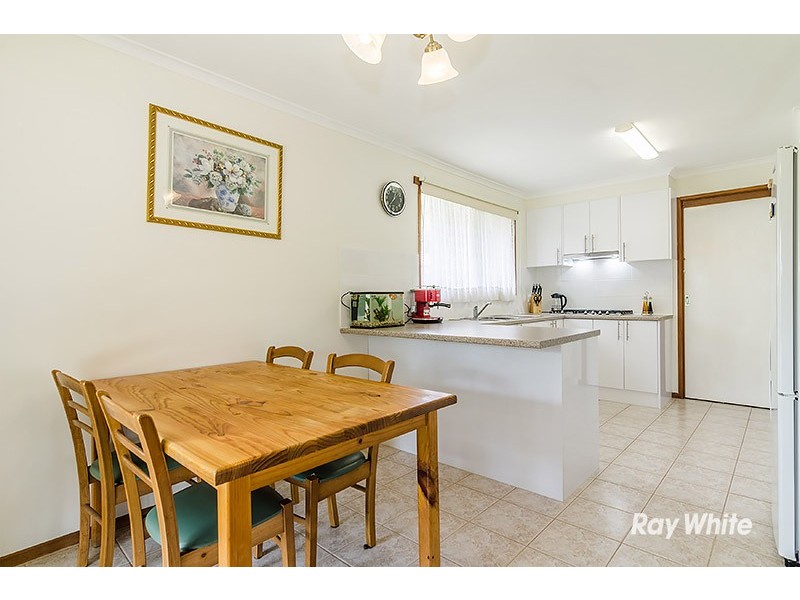 2 Taddor Drive, Cranbourne VIC 3977