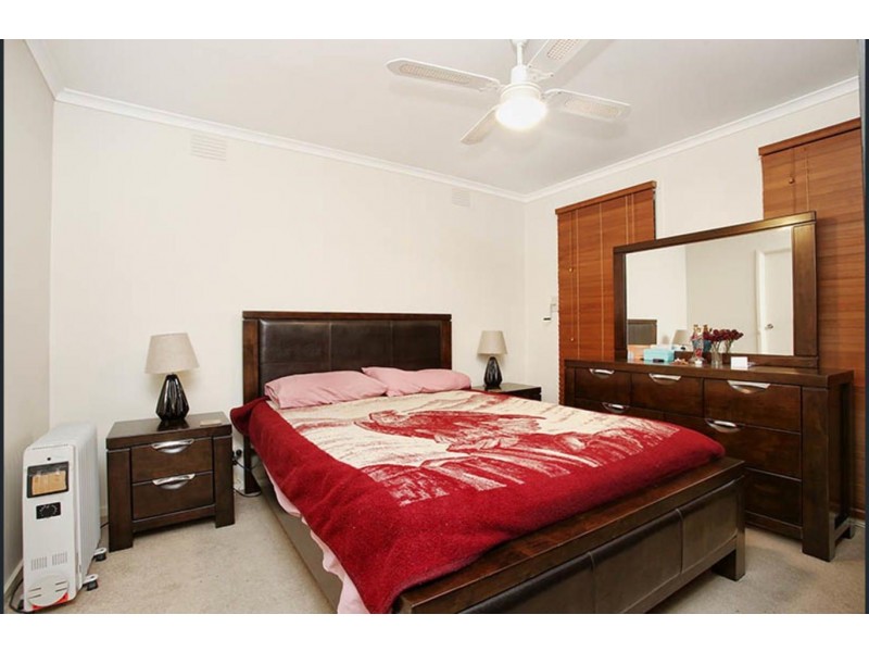 38 Hedgeley Road, Keysborough VIC 3173