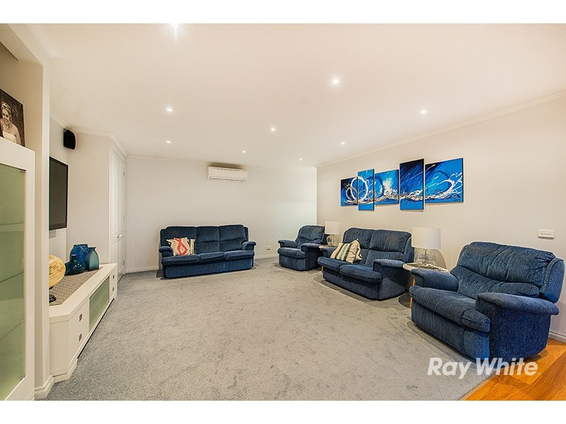 61 Elizabeth Street, Cranbourne North VIC 3977