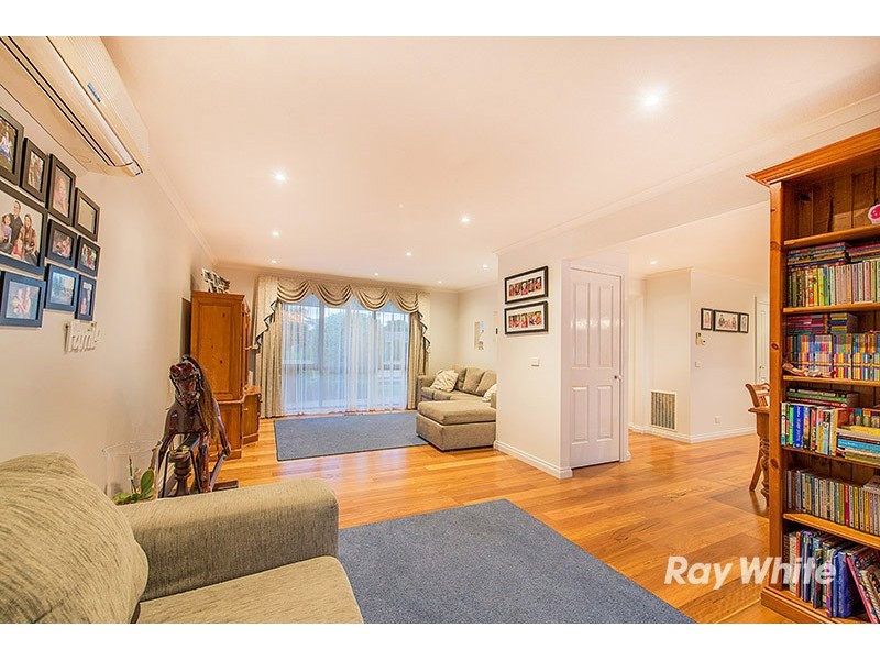 61 Elizabeth Street, Cranbourne North VIC 3977