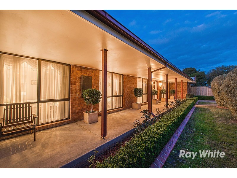 61 Elizabeth Street, Cranbourne North VIC 3977